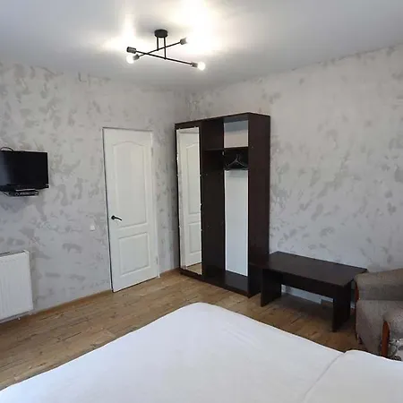 Hotel Woodman Skhidnytsia